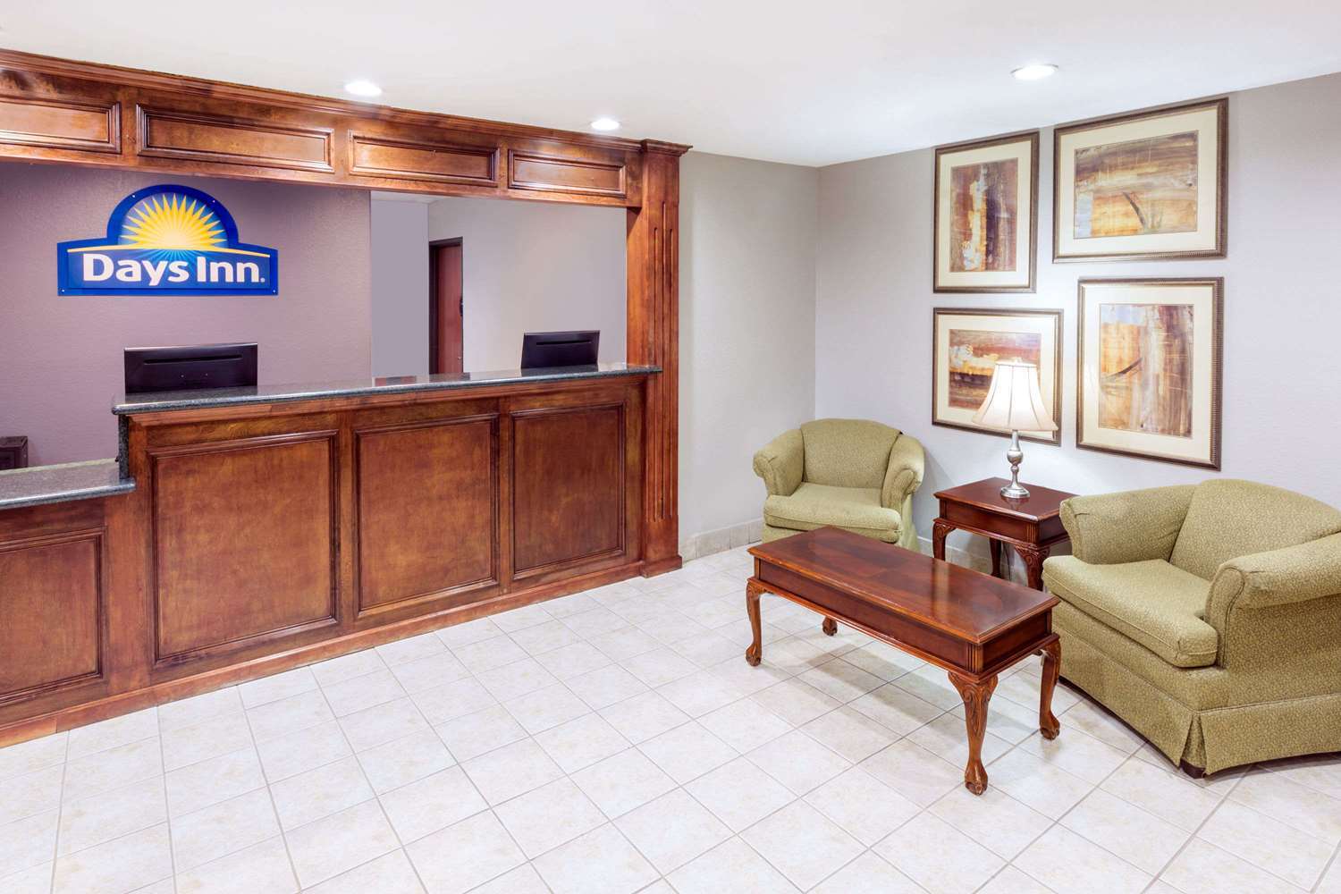Days Inn By Wyndham Galliano La Экстерьер фото
